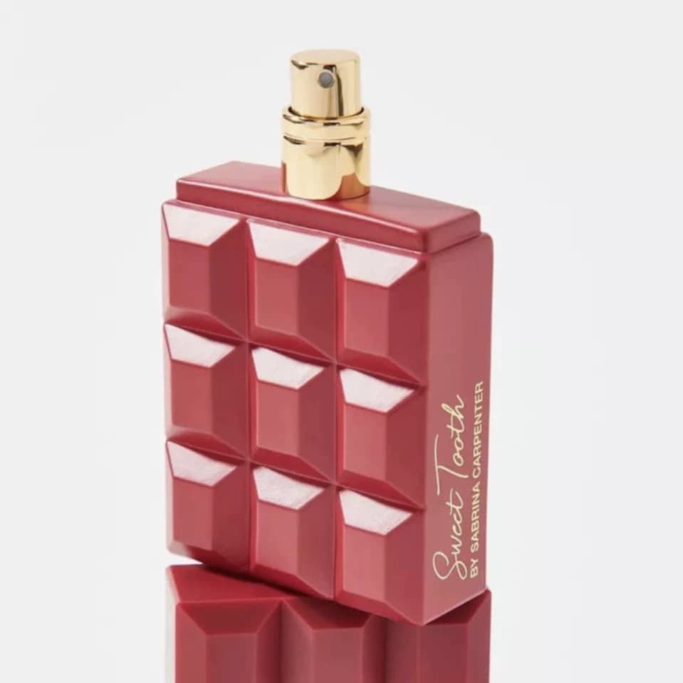 Sabrina Carpenter Perfume