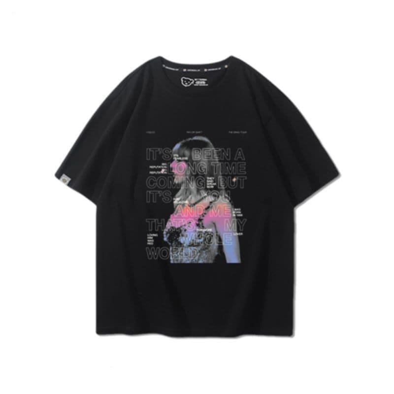 Taylor Swift T-shirt