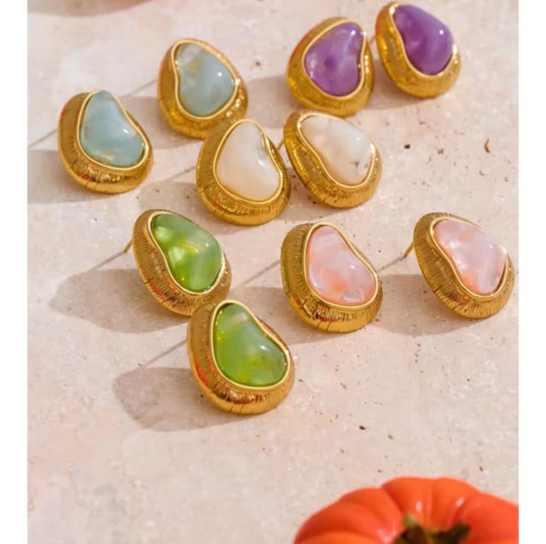 a Set of 5 Earrings