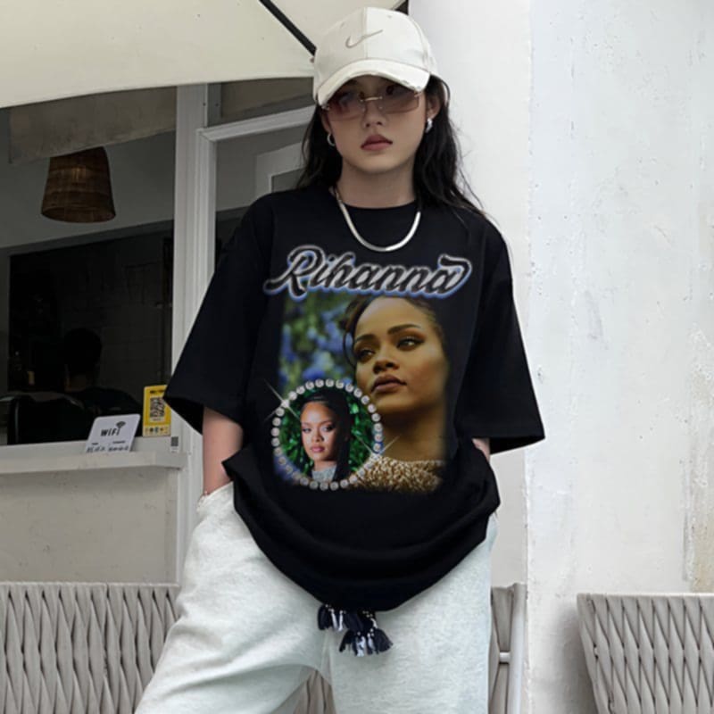 Rihanna TEE shirt